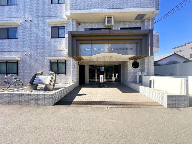 エントランス: