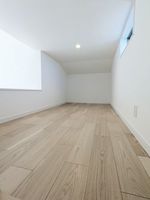 その他: