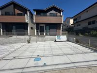 外観:駐車場