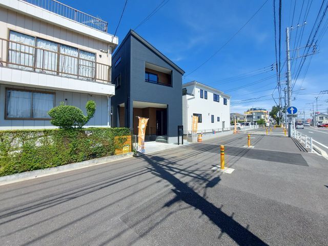 外観:駐車場