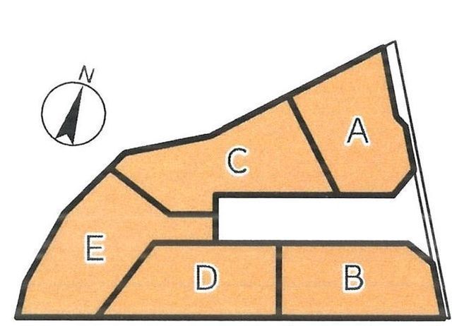 間取図/区画図:【全5区画の分譲地!近隣施設充実で生活便利な立地です!】建築条件無しですのでお好きなハウスメーカーで建築できます!