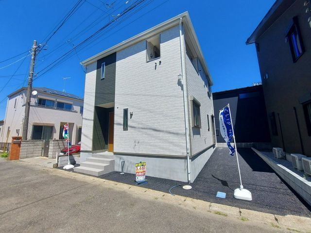 外観:【制震・耐震構造、性能評価書付!駐車場2台可能、南向きで陽当り良好!】小中学校、コンビニ、スーパーなど徒歩7分以内の好立地!モデルハウスございます!