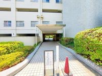 エントランス: