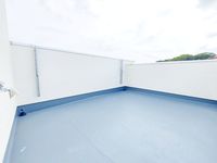 その他内観写真:同仕様ワイドバルコニー（水栓・電源・ライト付）