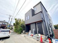 外観:駐車場