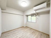 寝室: