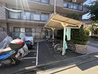 駐車場: