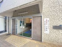 エントランス: