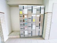 その他: