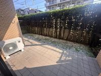 その他: