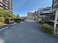 駐車場:駐車場
