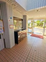 エントランス: