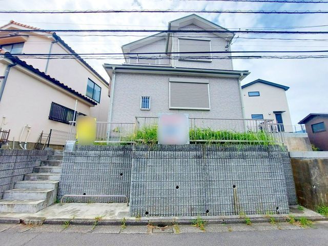 外観:【築浅未入居住宅!2沿線利用可!大和駅まで徒歩13分の好立地】全室未使用、エアコン・照明・カーテン付き陽当たり良好!二面バルコニー豊富な収納スペース