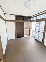 収納: