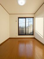寝室: