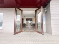 エントランス:
