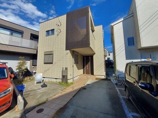 外観:【ヘーベルハウス施工の軽量鉄骨造オープンロッジ付2SLDK】「辻堂」駅バス5分全居室2面採光全居室収納に加えSIC、パントリー、ホール収納あり