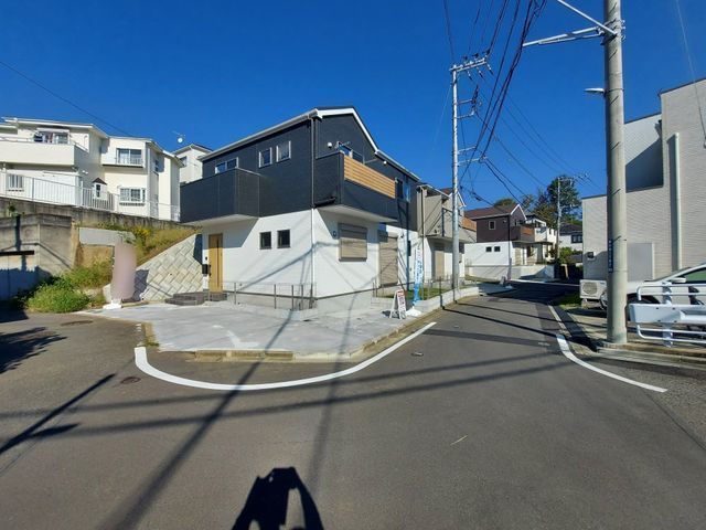 外観:【善行駅徒歩13分!カースペース2台可!敷地広々39坪以上】LDK20帖以上、広めの洗面脱衣所食洗機標準設置、全居室収納あり建物保証・地盤保証10年