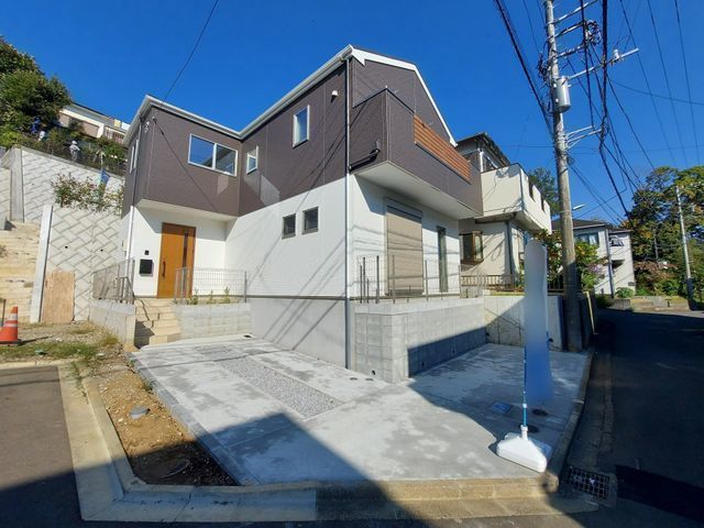 外観:【善行駅徒歩13分!カースペース2台可!敷地広々39坪以上】LDK20帖以上、広めの洗面脱衣所食洗機標準設置、全居室収納あり建物保証・地盤保証10年