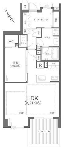 間取図/区画図:【鵠沼海岸駅徒歩8分！インナーガレージ付き！床暖房付LDK約21.9帖！】ペット飼育可能！サーフボード置場あり！コンビニ・ドラッグストア徒歩9分！