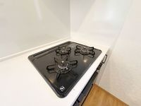 キッチン:3口コンロ