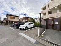 駐車場: