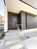 玄関:バルコニー