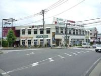 周辺環境:トレアージュ白旗ショッピングセンター 徒歩26分。 2010m