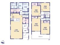 間取図/区画図:【南東側道路幅員5ｍで陽当たり良好！長期優良住宅＋性能評価書付きの安心感】カースペース2台可豊富な収納スペースを確保買い物に便利な周辺環境