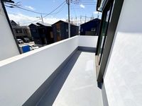 バルコニー: