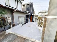 駐車場:バルコニー