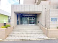 エントランス: