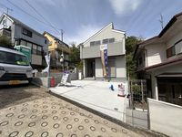 外観:駐車場