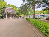 周辺環境:平塚市総合公園 徒歩53分。 4240m
