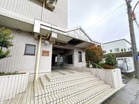 エントランス:外観