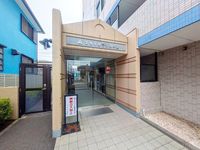 エントランス: