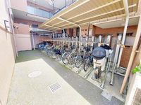 その他:
