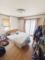 寝室: