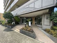 エントランス: