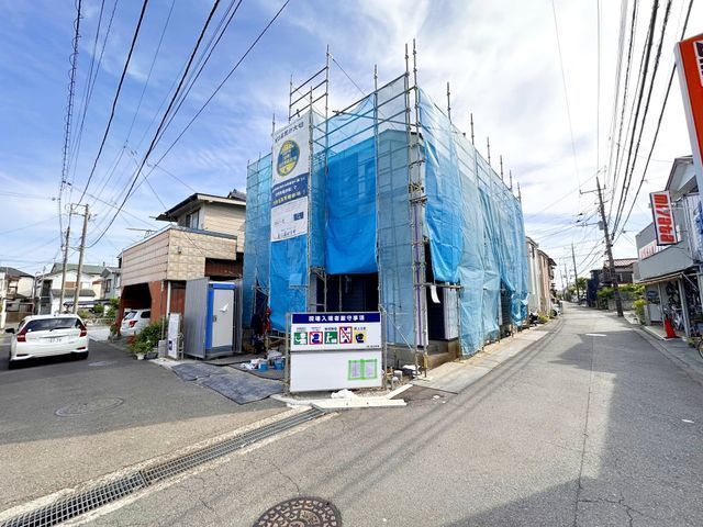 外観:駐車場