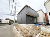 外観:駐車場