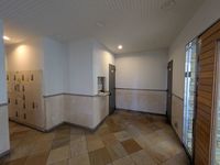 エントランス: