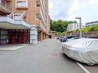 駐車場: