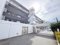 駐車場: