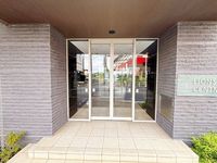 エントランス: