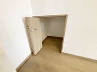収納:
