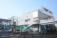 周辺環境:ショッパーズプラザ海老名 徒歩20分。 1550m
