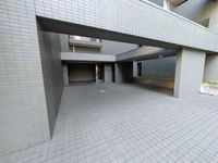 エントランス: